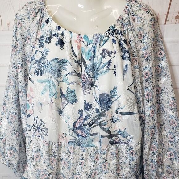 Pretty & Feminine Cupio Blue Satin Floral Butterfly Top size XL Blouse - Picture 1 of 9